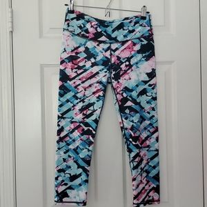 Fabletics Capri Leggings, Size Small